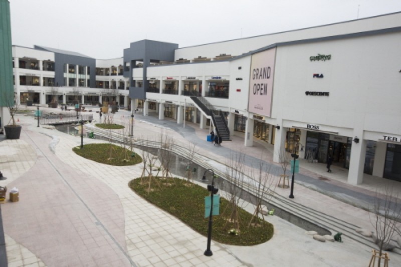 現代名牌折扣購物中心金浦店