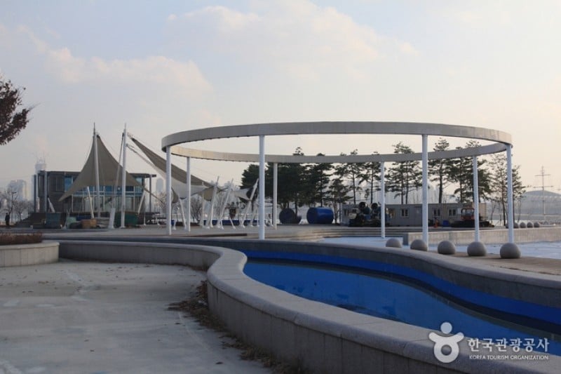 漢江市民公園纛島游泳池(室外)