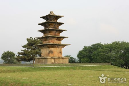 益山王宮裏五層石塔익산 왕궁리 오층석탑