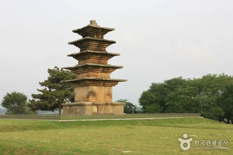 益山王宮裡五層石塔익산 왕궁리 오층석탑