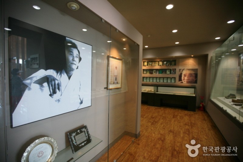 趙廷來阿里郎文學館 (8/12)