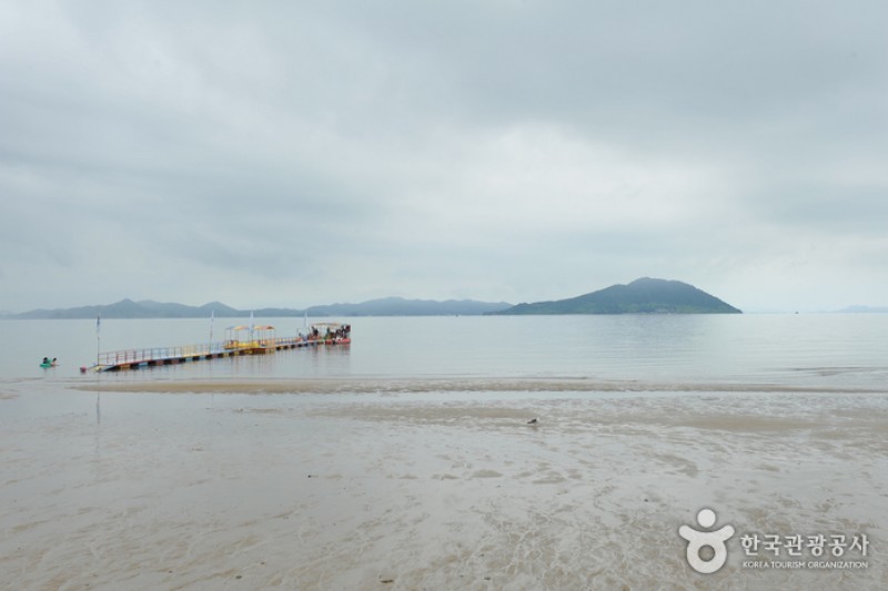 栗浦松林海岸與海水浴場