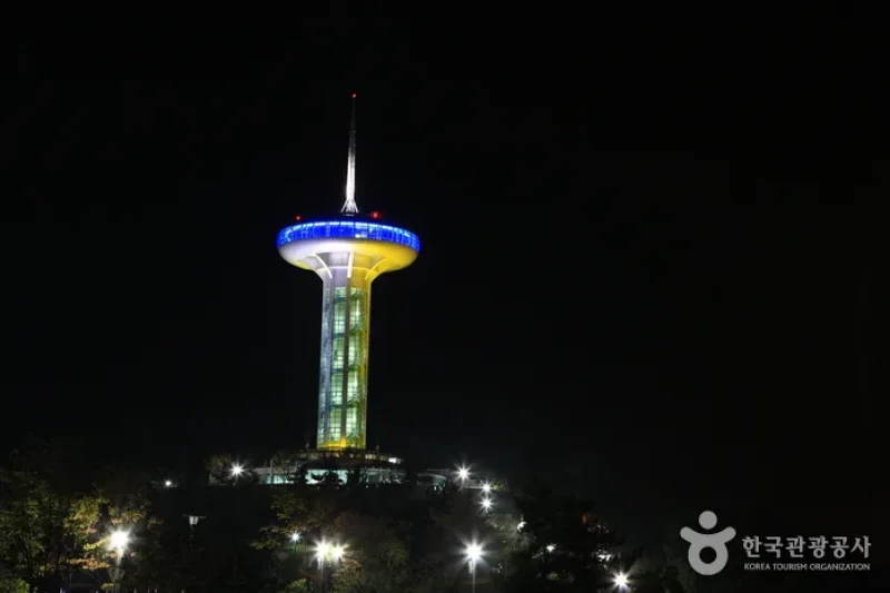 莞島塔