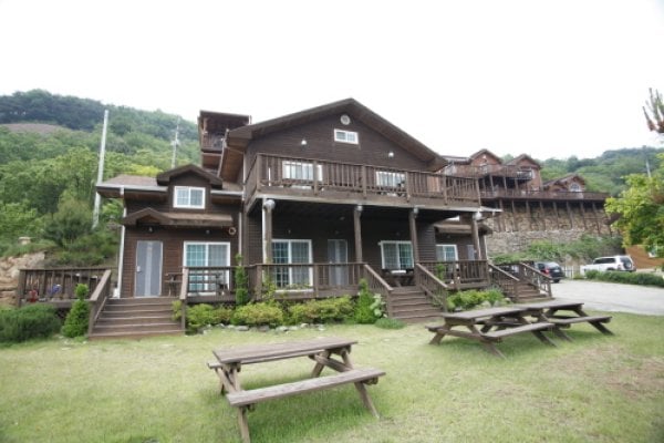 蟾津江銀光波濤膳宿公寓[優秀住宿設施]