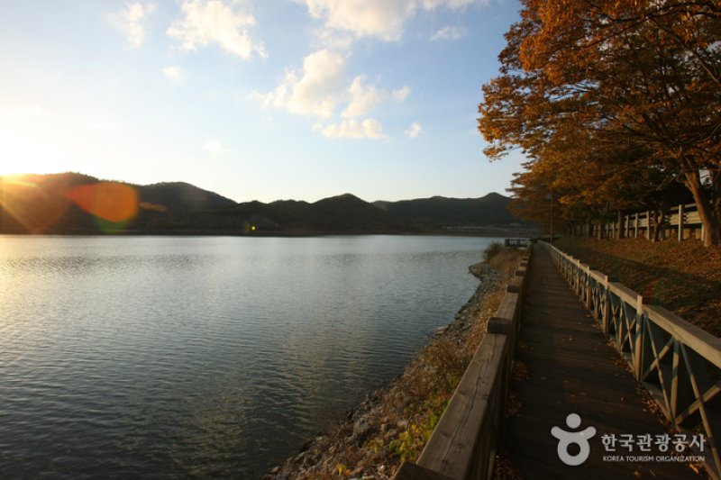 長城湖旅遊區장성호관광지 (1/15)