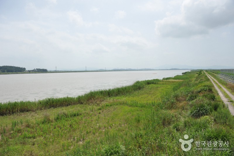 榮山江