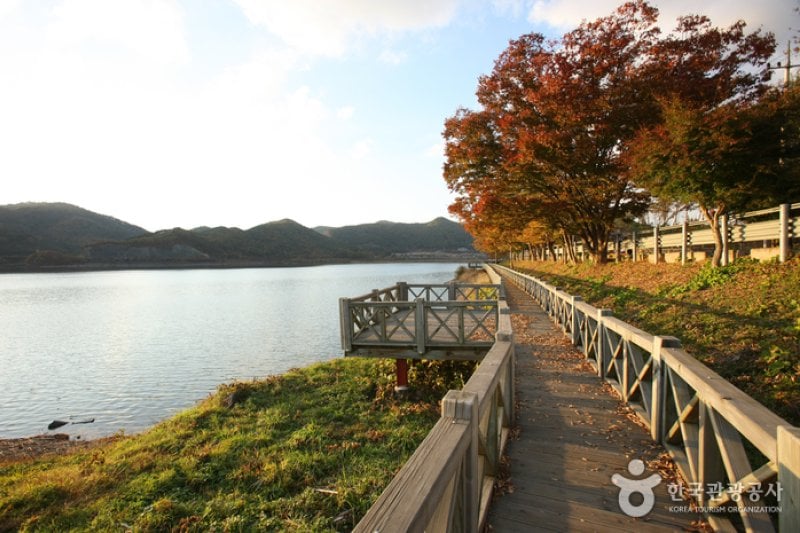 長城湖旅遊區장성호관광지 (2/15)