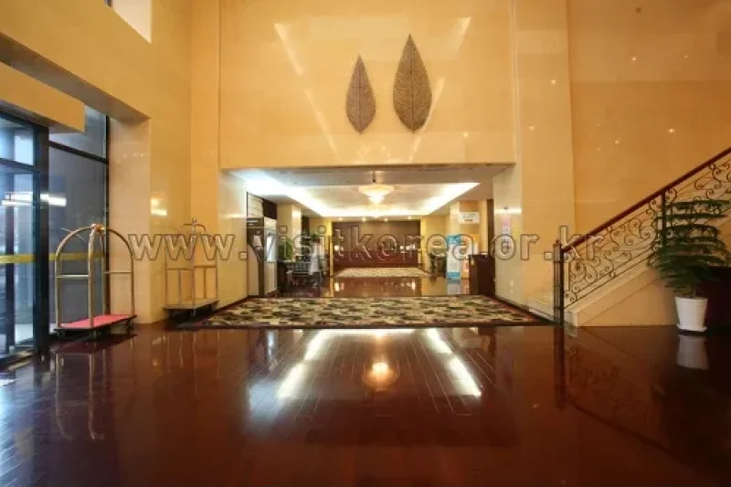 Philos Hotel (3/28)