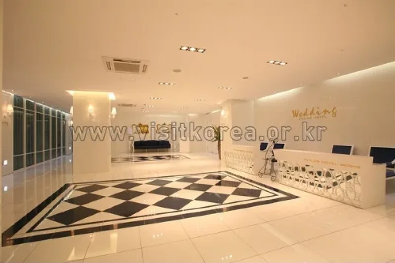 Philos Hotel (12/28)