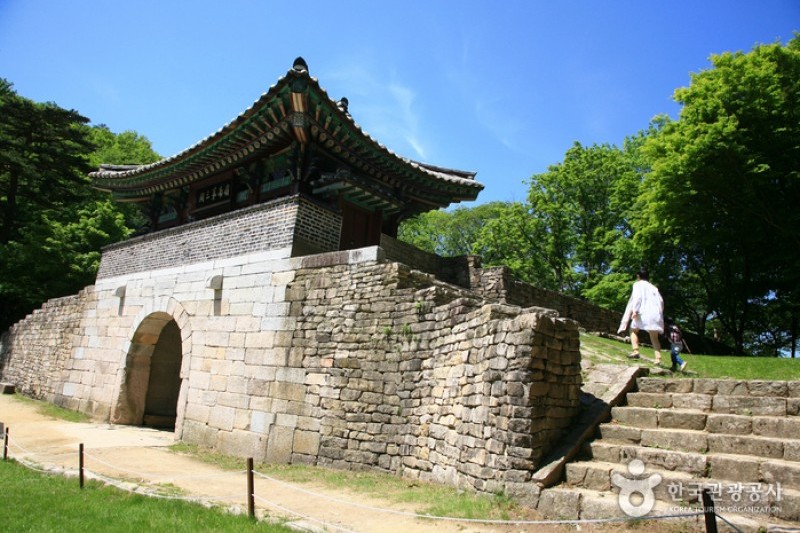聞慶鳥嶺道立公園