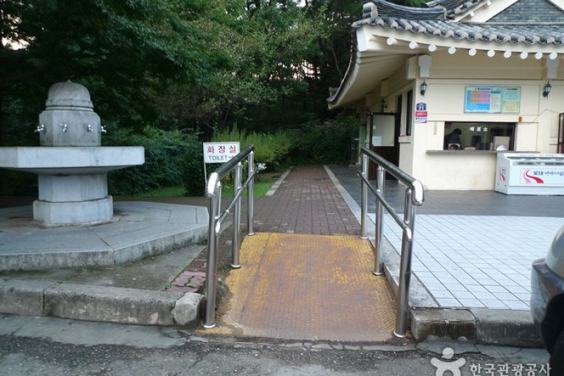 慶州金庾信墓 (1/10)