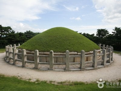 慶州金庾信墓