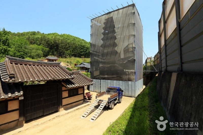 新世洞七層磚塔