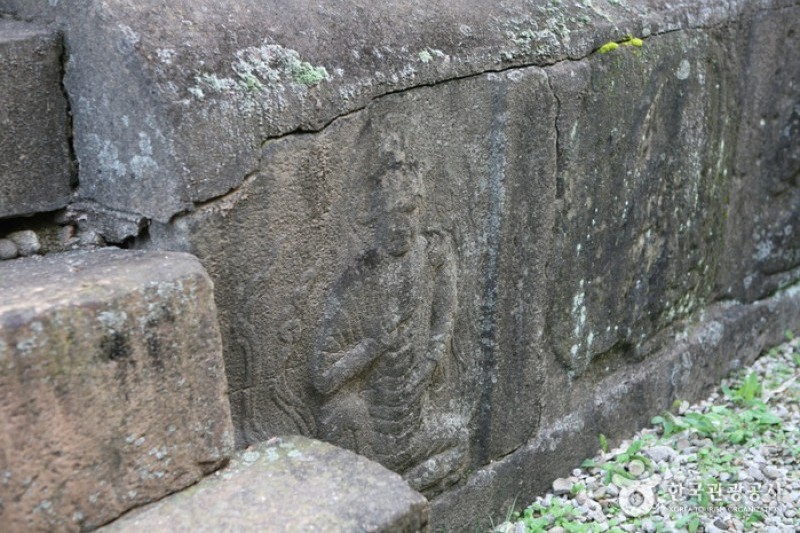 新世洞七層磚塔