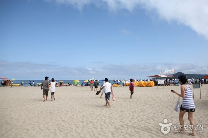 鯨魚角海水浴場 