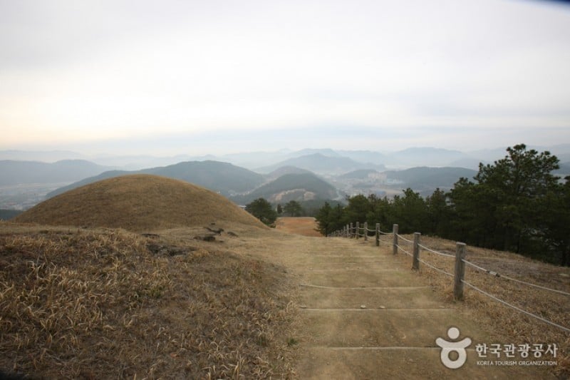 高靈池山洞古墳群