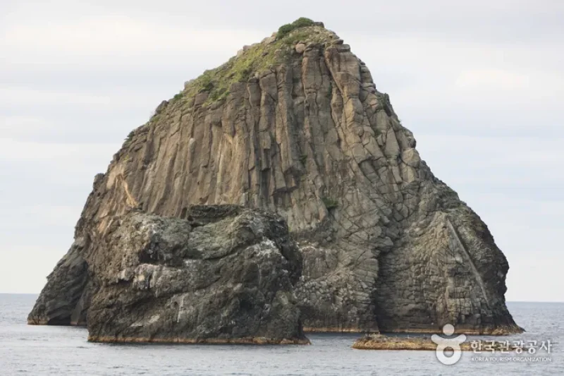 孔岩