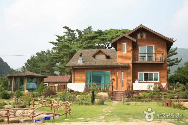 湯姆叔叔的小屋 (1/5)