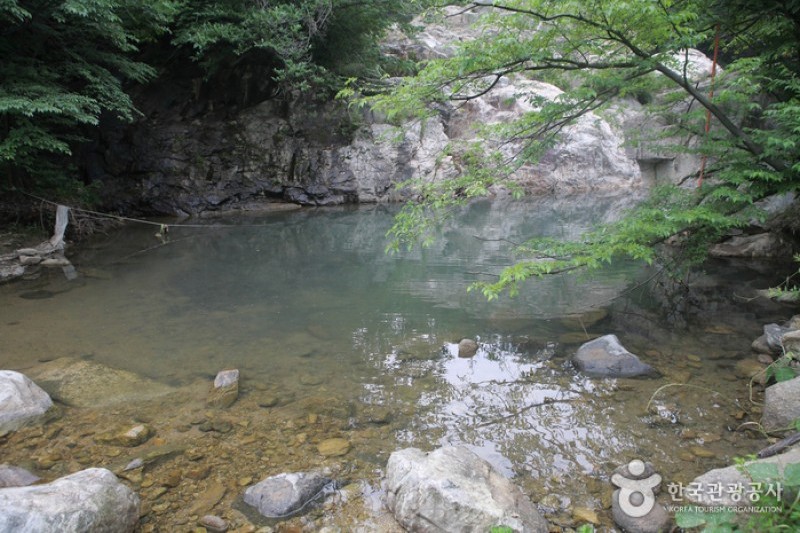仙遊洞溪谷