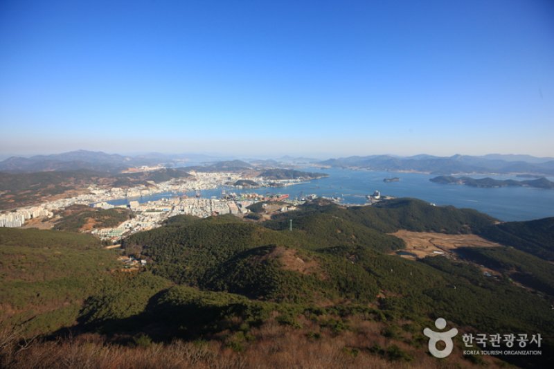 閑麗海上國立公園