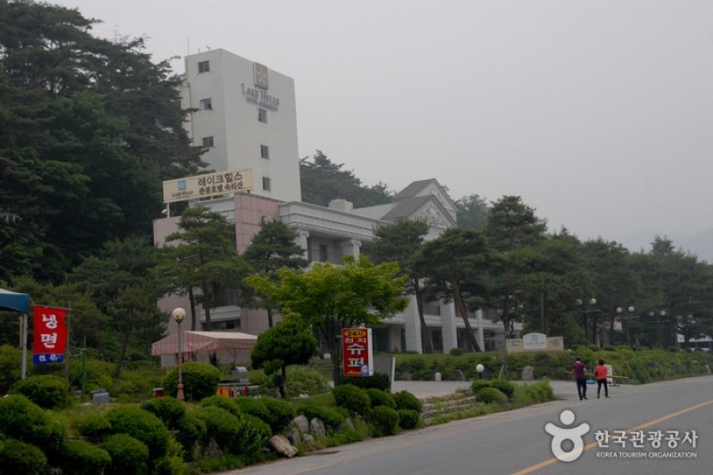 俗離山Lakehills飯店
