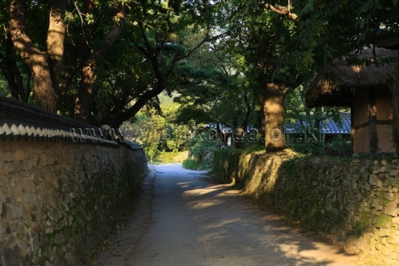外巖民俗村