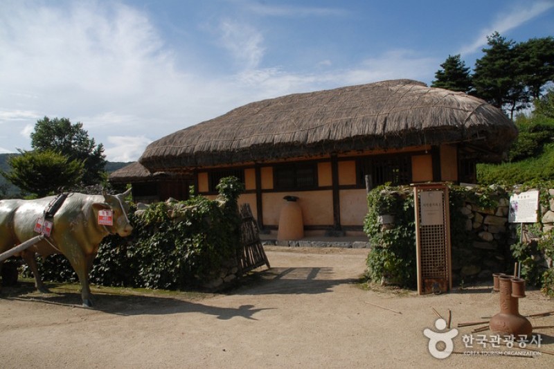 外巖民俗村