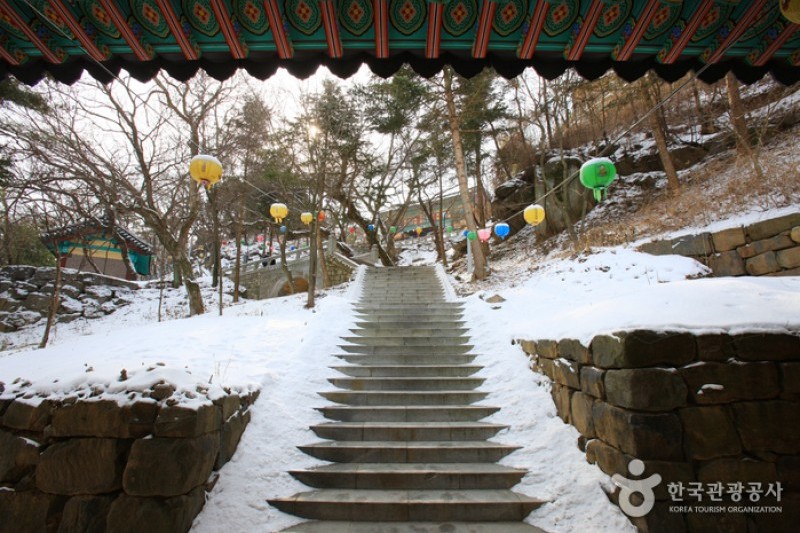 灌燭寺