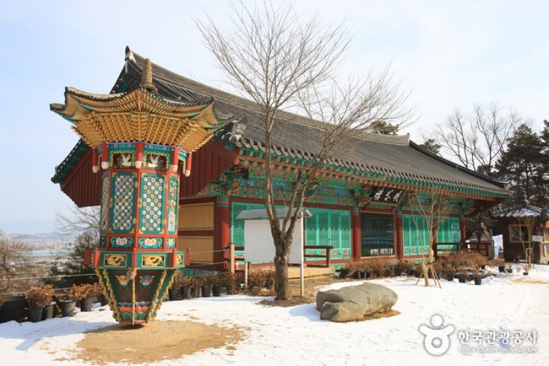 灌燭寺