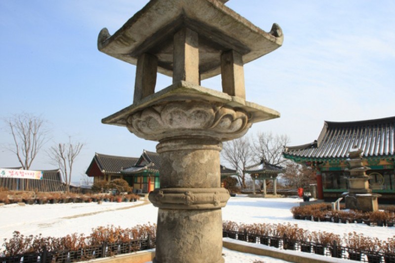 灌燭寺