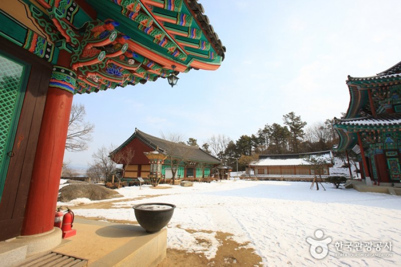 灌燭寺