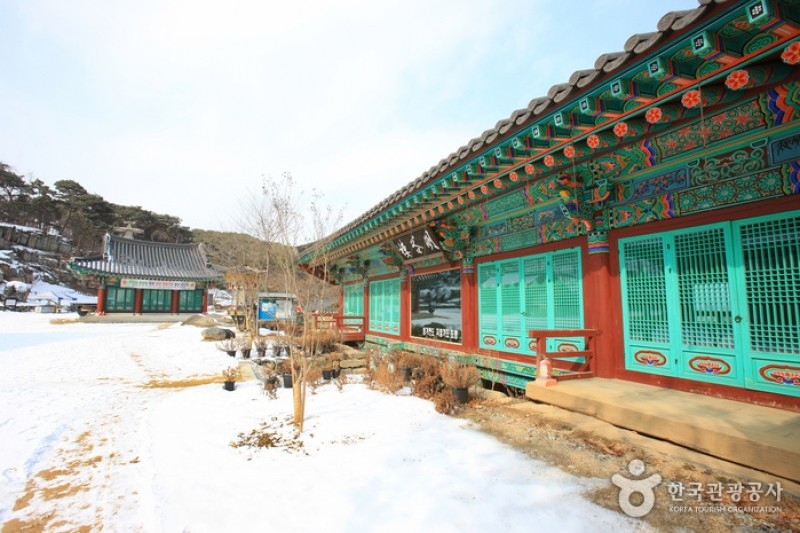 灌燭寺