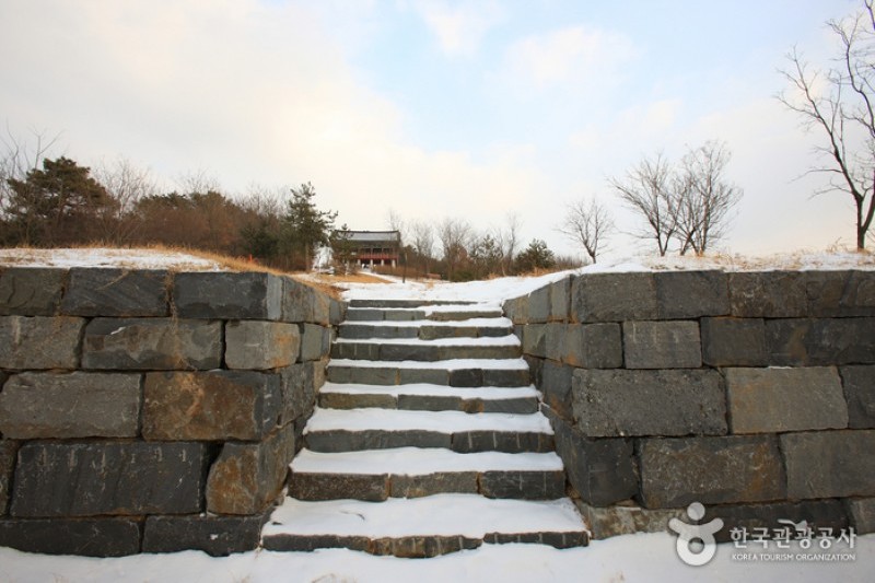 階伯將軍遺址地