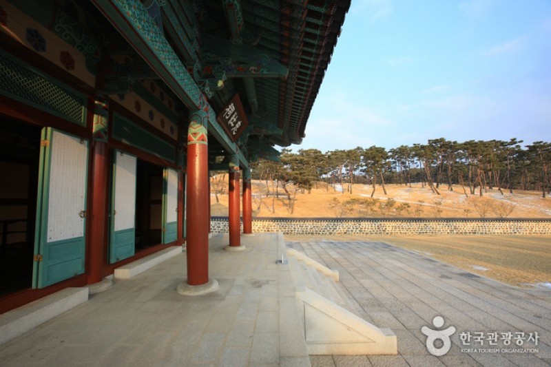 階伯將軍遺址地