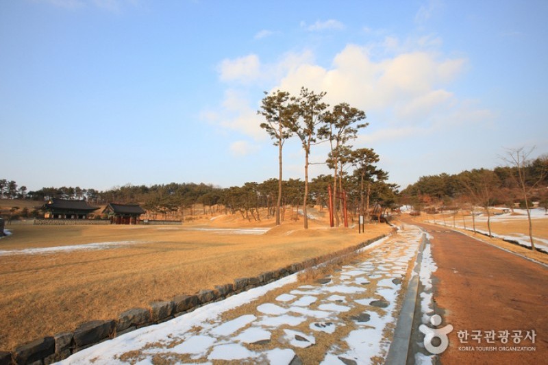 階伯將軍遺址地