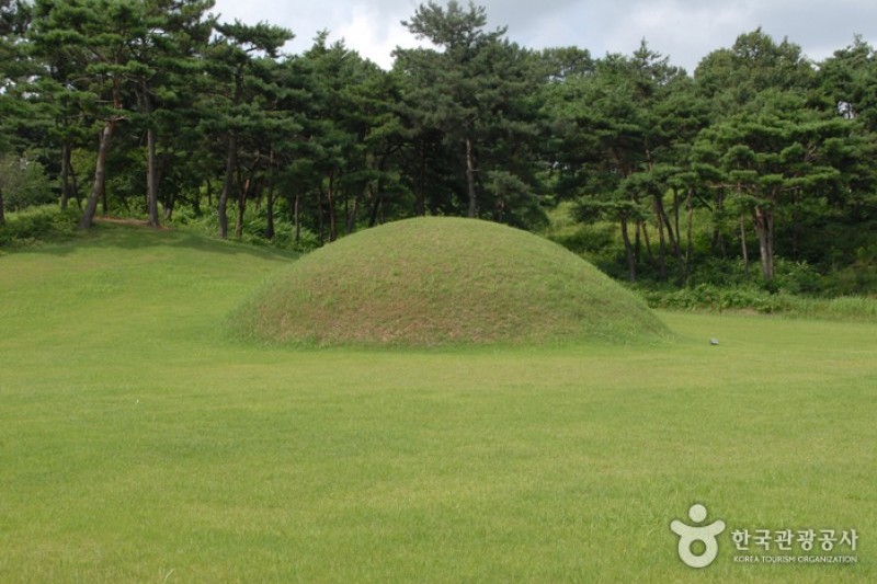 階伯將軍遺址地