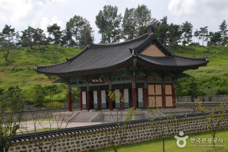 階伯將軍遺址地