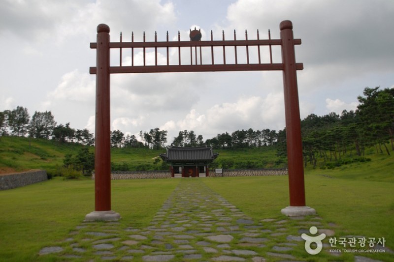階伯將軍遺址地