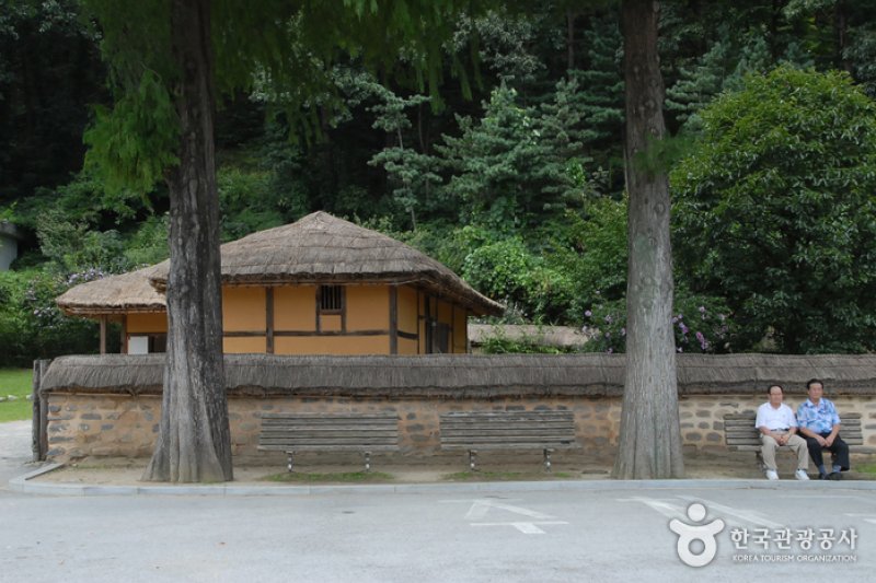 柳寬順烈士遺跡(유관순 열사 유적지)