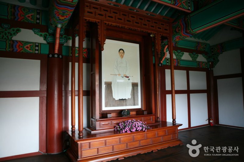 柳寬順烈士遺跡(유관순 열사 유적지)