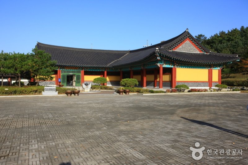 柳寬順烈士遺跡(유관순 열사 유적지)