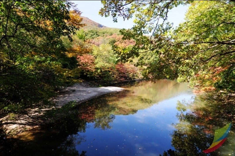 禪雲山兜率溪谷