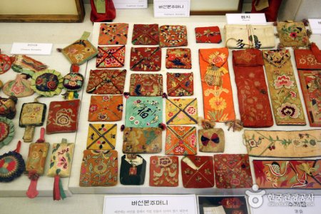 東洋刺繡博物館