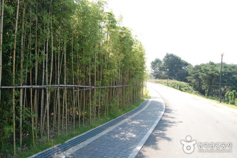 外高山甕器村