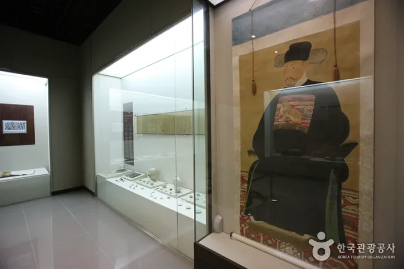 水原博物館(수원박물관) (2/11)