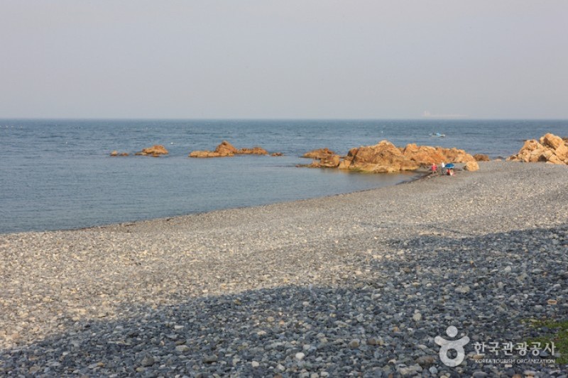 朱田Mongdol海邊