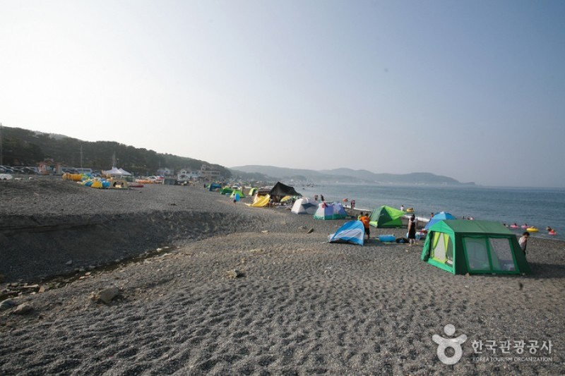 朱田Mongdol海邊
