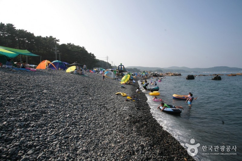 朱田Mongdol海邊