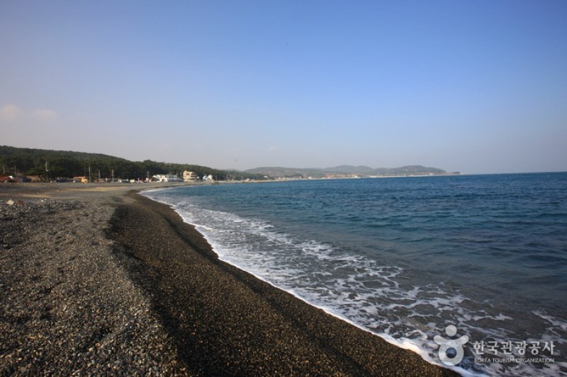 朱田Mongdol海邊