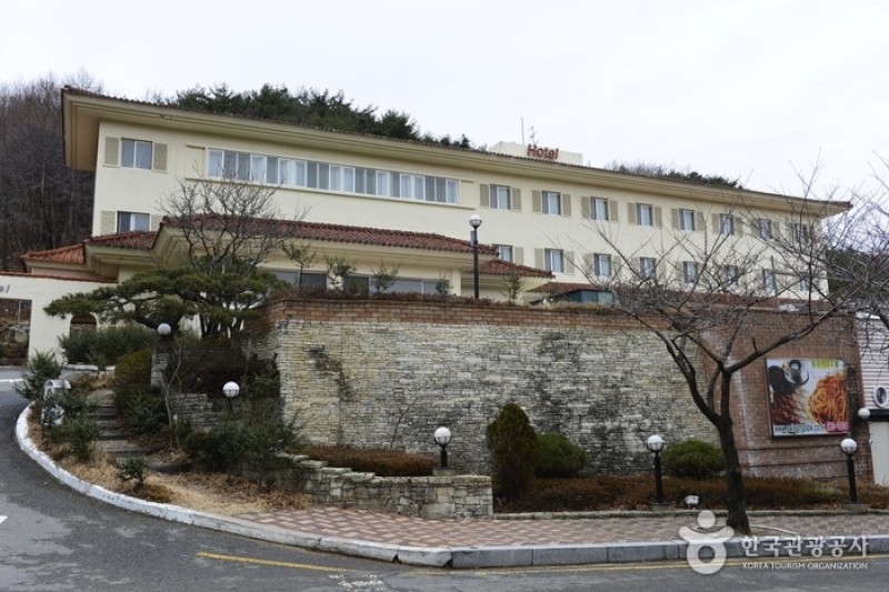 八公公園飯店 (1/4)